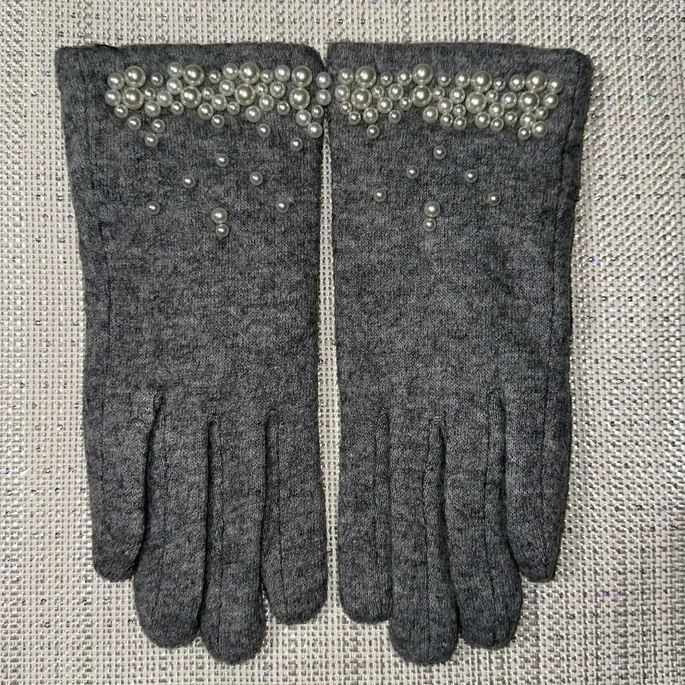 Gray Cashmere Blend Fine Knit Faux Pearl Beaded Fleece Lined E Tip Gloves
